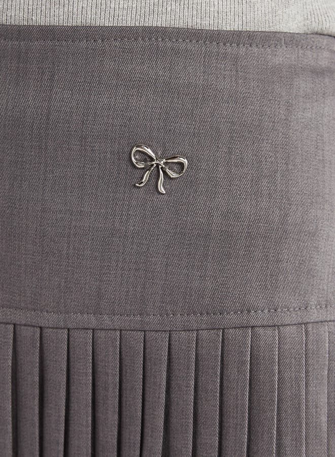 Solid Pleated A-line Mini Skirt with Elasticated Waistband