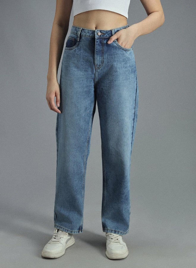 Women’s Indigo Jeans – Modern and Versatile