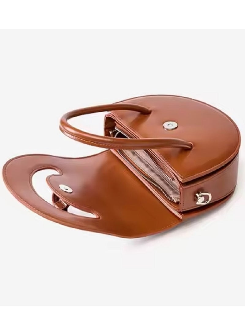 Brown Saddle Bag – Genuine Leather Handbag for Women, Stylish Crossbody Handbag with Classic Design, Luxury Sling Bag for Ladies, Shoulder Tote for Everyday Use, Durable and Lightweight Small Purse, Perfect for Work, Shopping, and Casual Outings