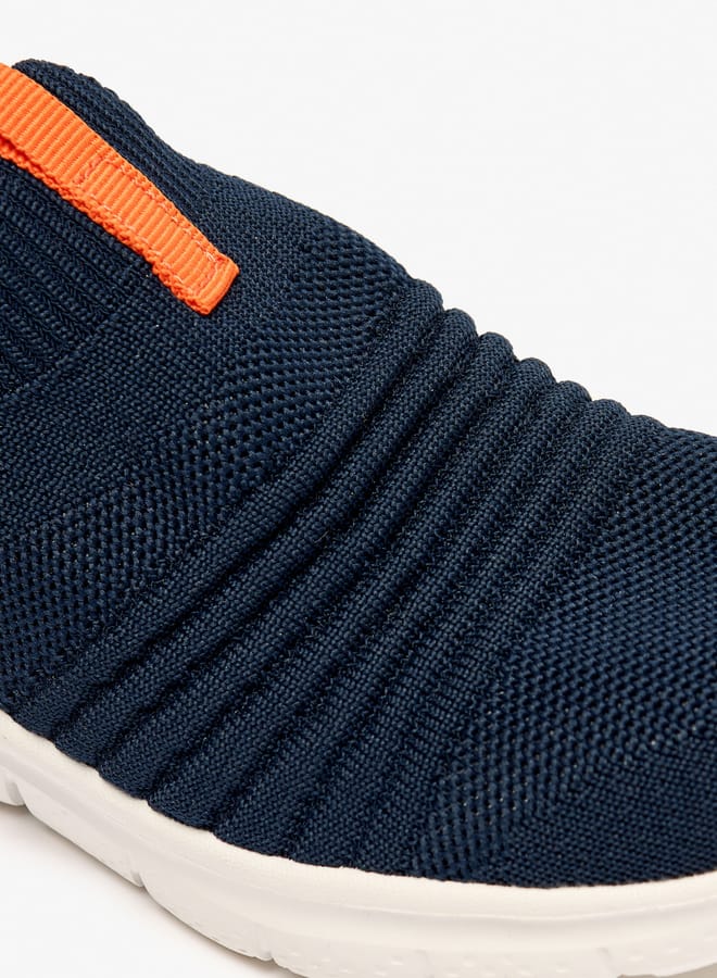 Boys Textured Slip-On Lightweight Sports Shoes
