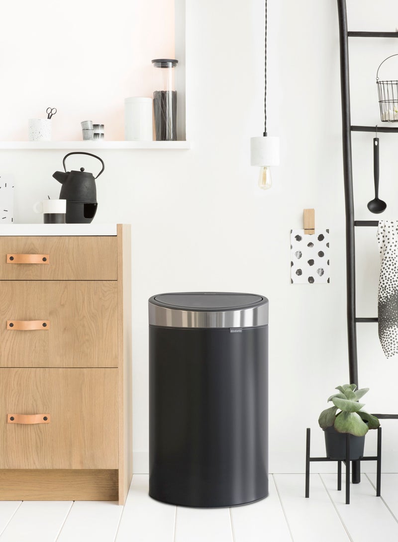 BRABANTIA Touch Bin New, 40 litre, with Plastic Inner Bucket - Black