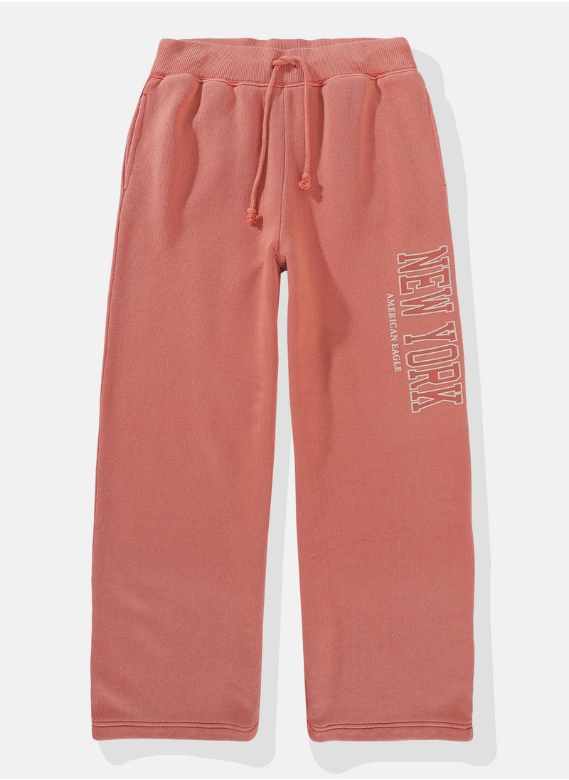 AE Graphic Wide-Leg Sweatpant