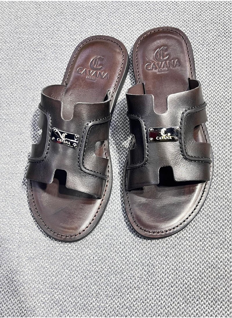 Casual leather sandals