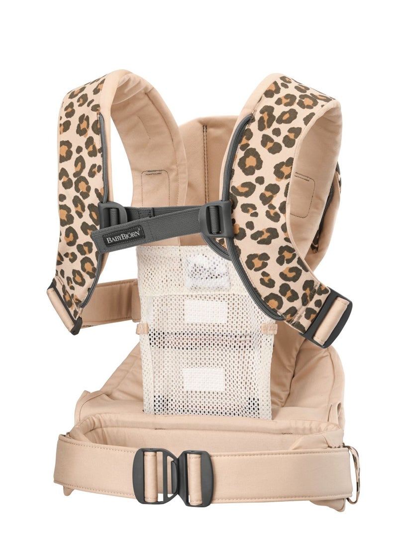 Pieces of 1 Baby Carrier One, Beige/Leopard, One Size