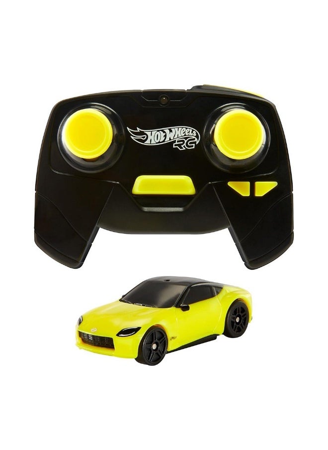 Hot Wheels Nissan Z 2.4 GHz RC Car (1:64)