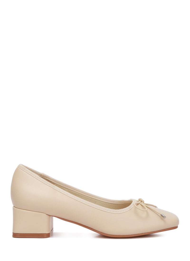 Low Block Heel Ballerinas in Beige