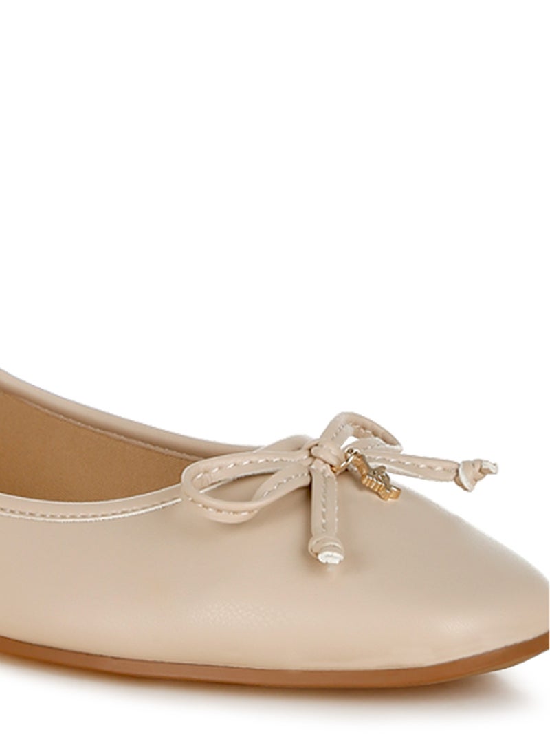 Faux Leather Casual Ballerinas in Beige