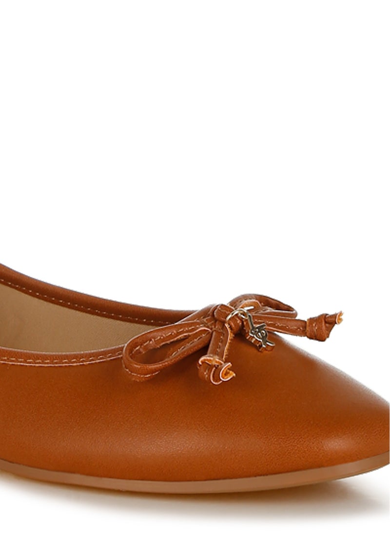 Faux Leather Casual Ballerinas in Tan