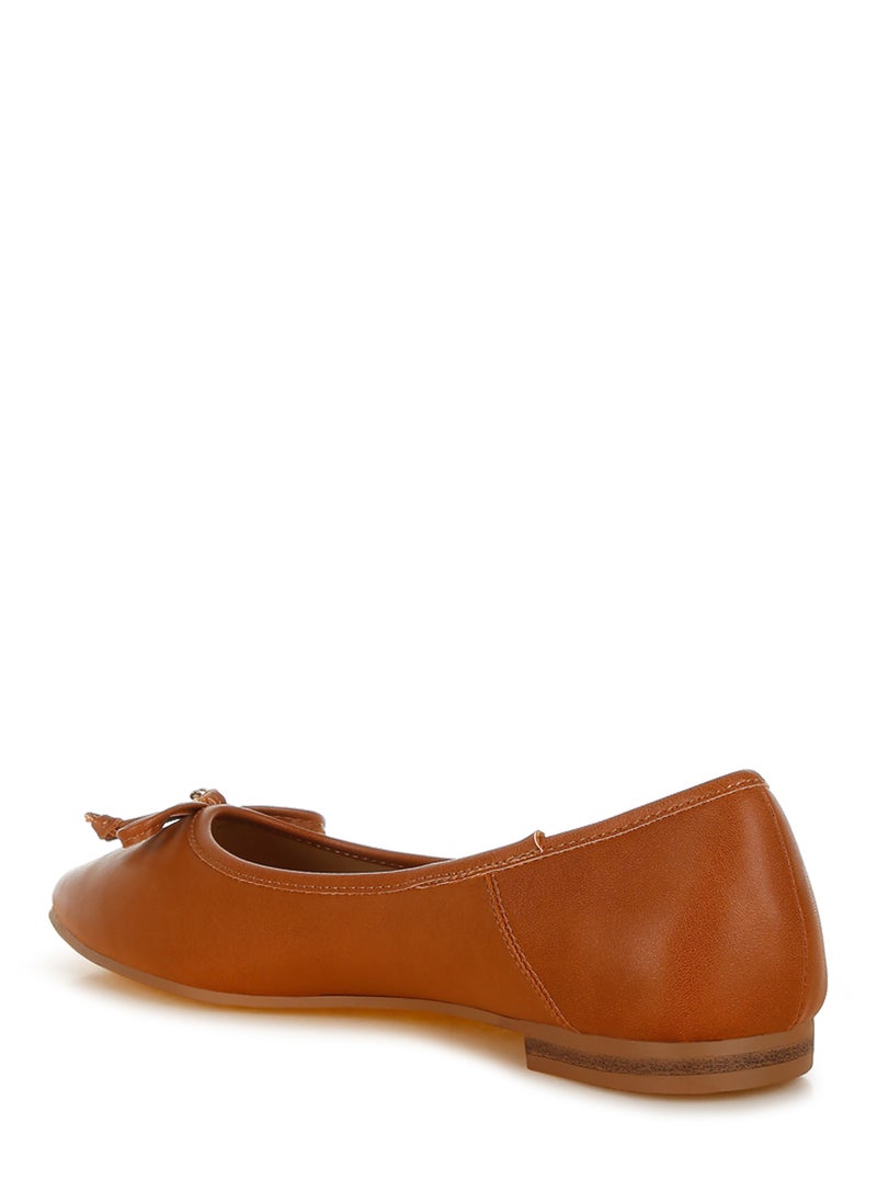 Faux Leather Casual Ballerinas in Tan