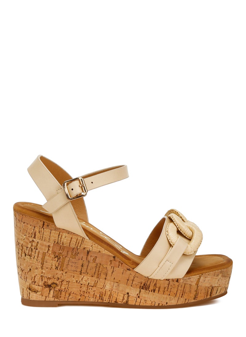 Cushion Chain Pin Buckle Wedges in Beige