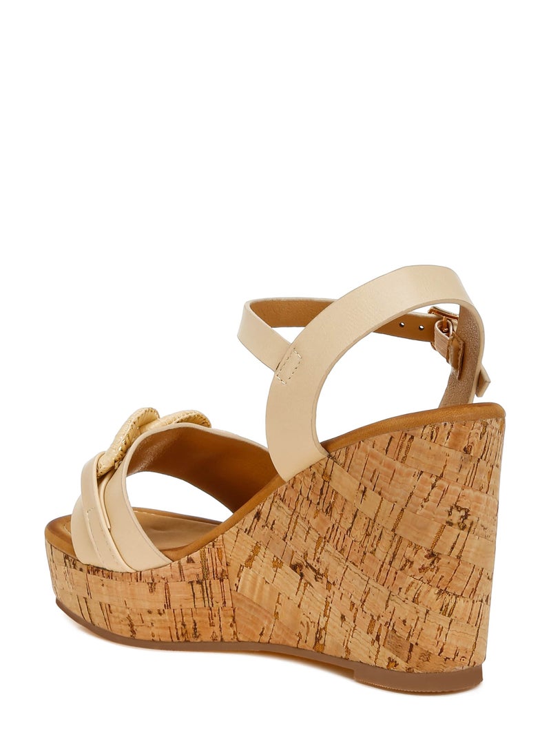 Cushion Chain Pin Buckle Wedges in Beige