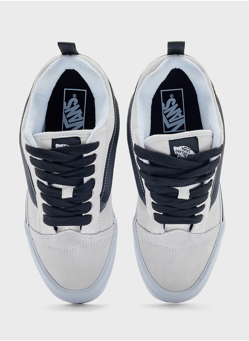 Knu Skool Sneakers