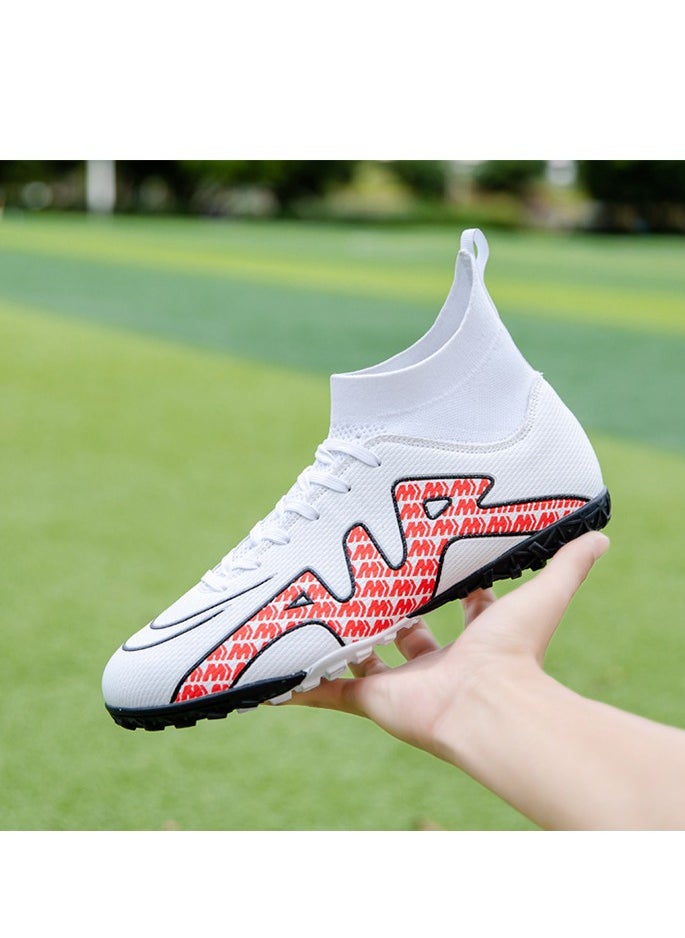 Men's football shoes, suitable for outdoor and indoor professional teenage boy football shoes, men's and women's universal football shoes.