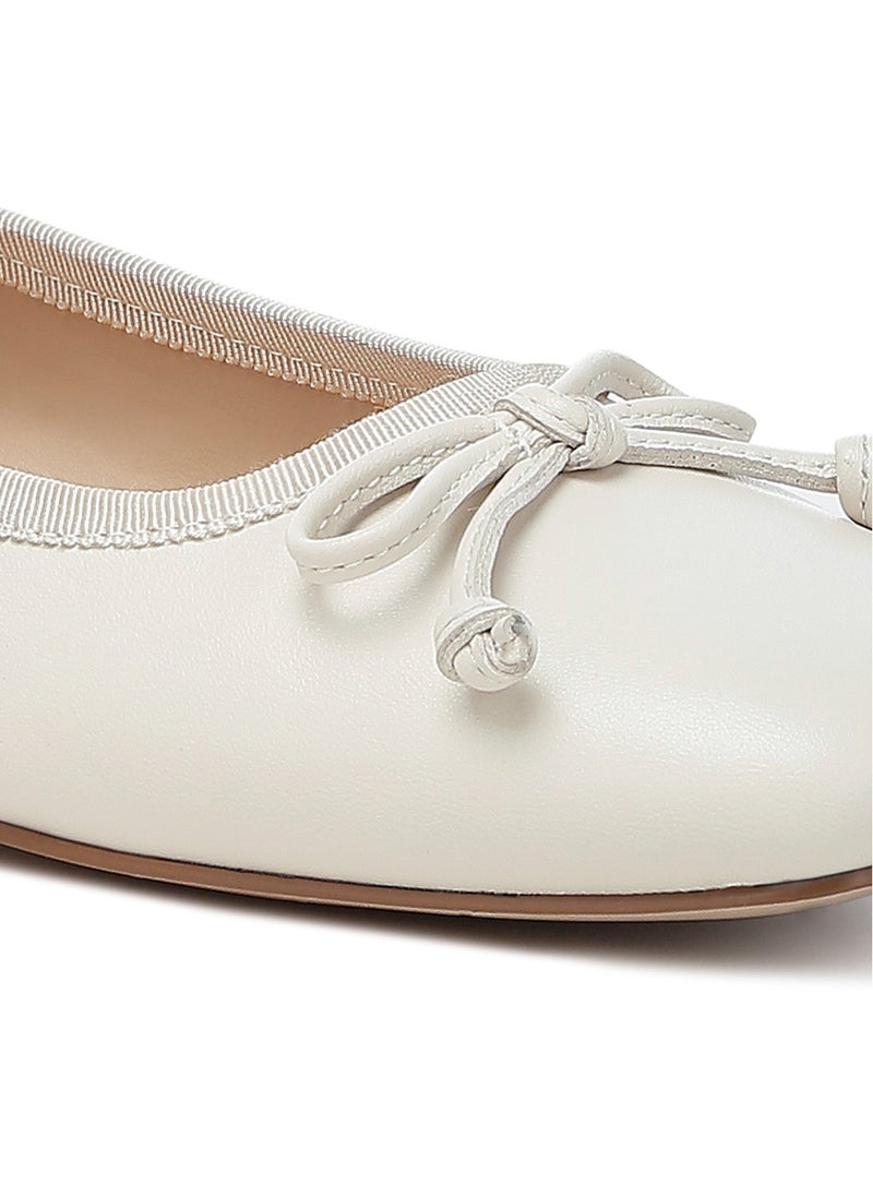 Square-Toe Bow Ballerinas in Beige