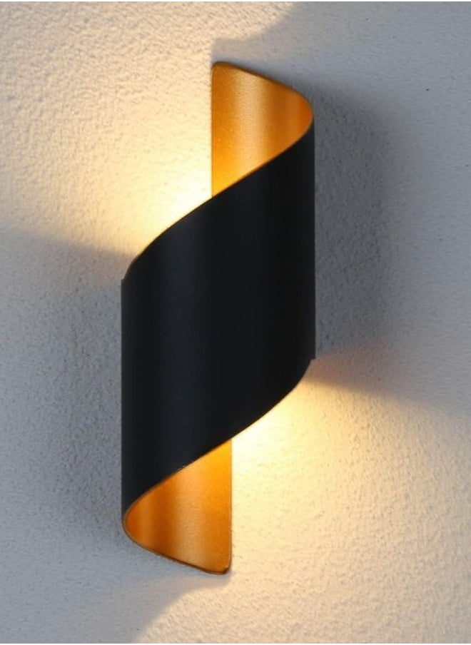 Modern LED Wall Light, 13W Black and Gold Curve Design, Waterproof and Dust-Proof, 3000K Warm Light, 10CM Width x 28CM Height, Ideal for Outdoor Spaces, Entryways, and Patios