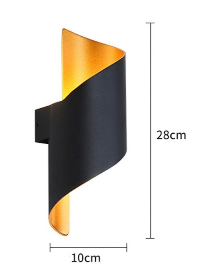 Modern LED Wall Light, 13W Black and Gold Curve Design, Waterproof and Dust-Proof, 3000K Warm Light, 10CM Width x 28CM Height, Ideal for Outdoor Spaces, Entryways, and Patios