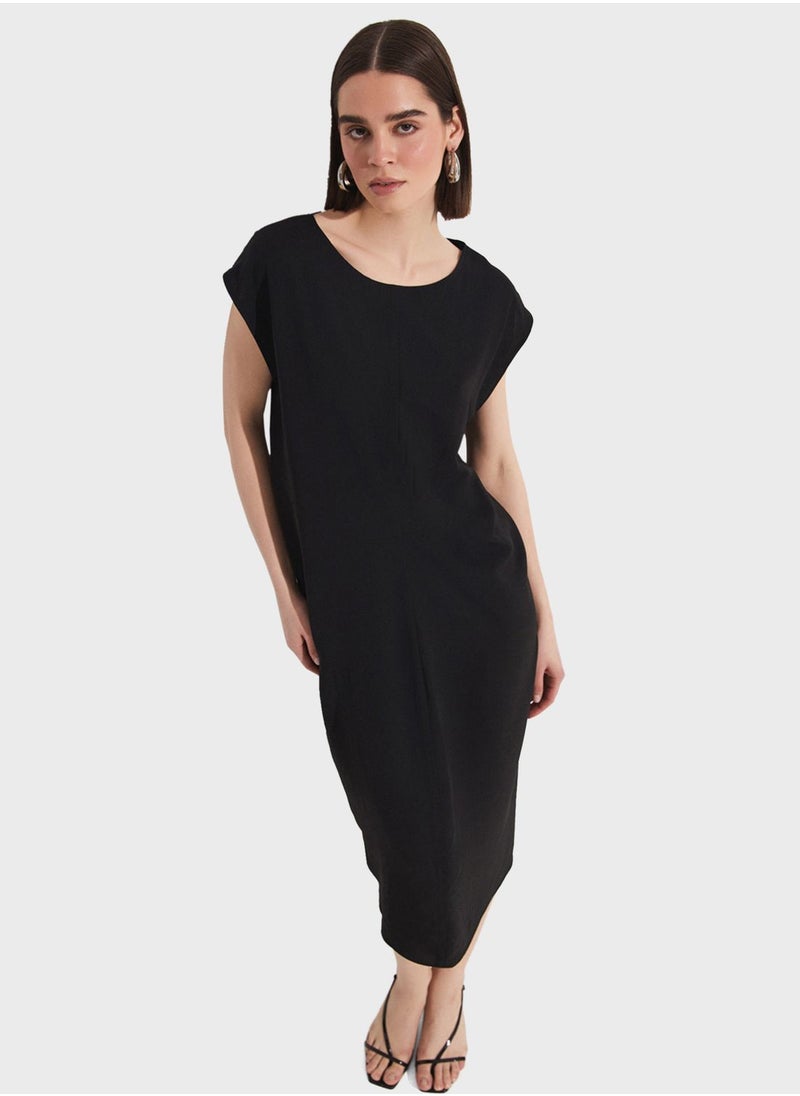 Round Neck Knitted Dress