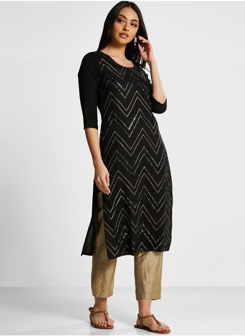 Crew Neck Embroidered Kurti