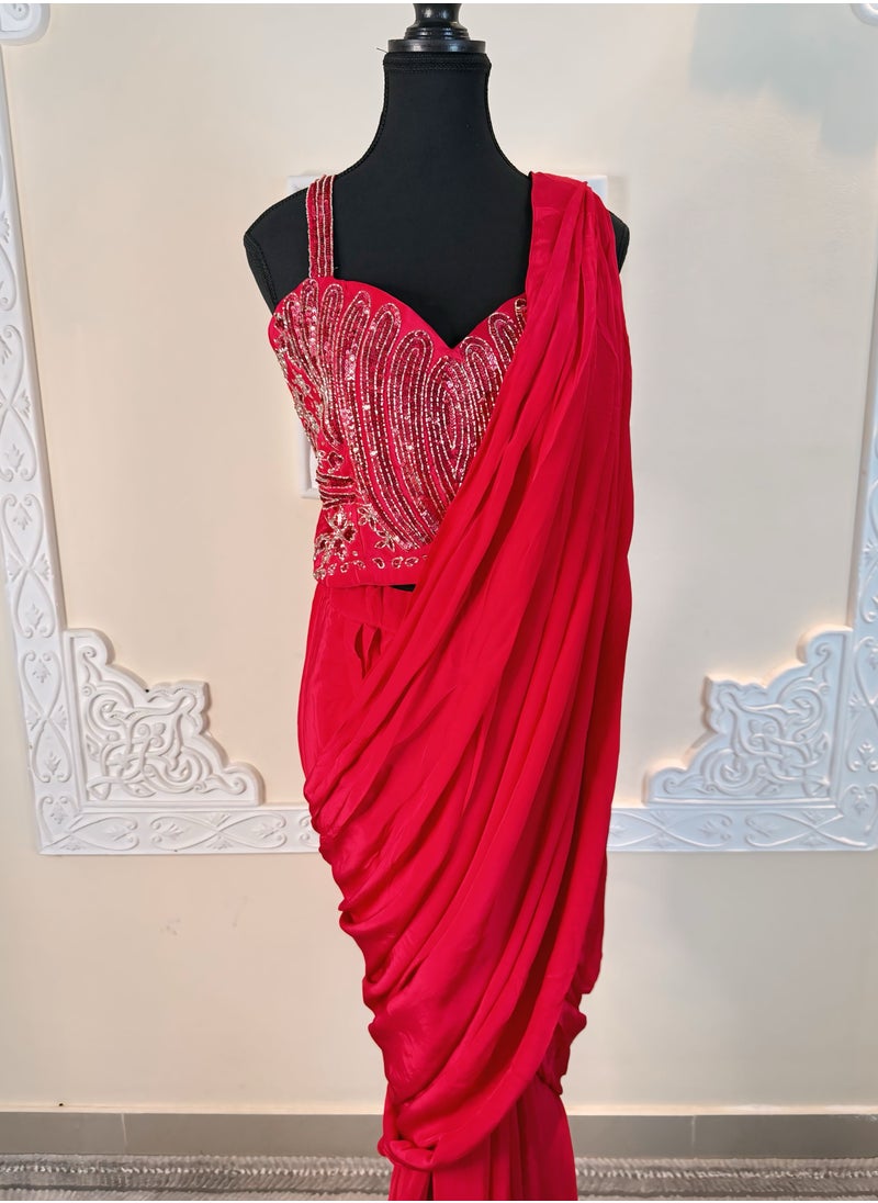 Red Chiffon Saree||Lightweight Saree for Festive Events||Traditional Indian Saree with Blouse||Embroidered Border Chiffon Saree||Elegant Red Saree for Special Occasions