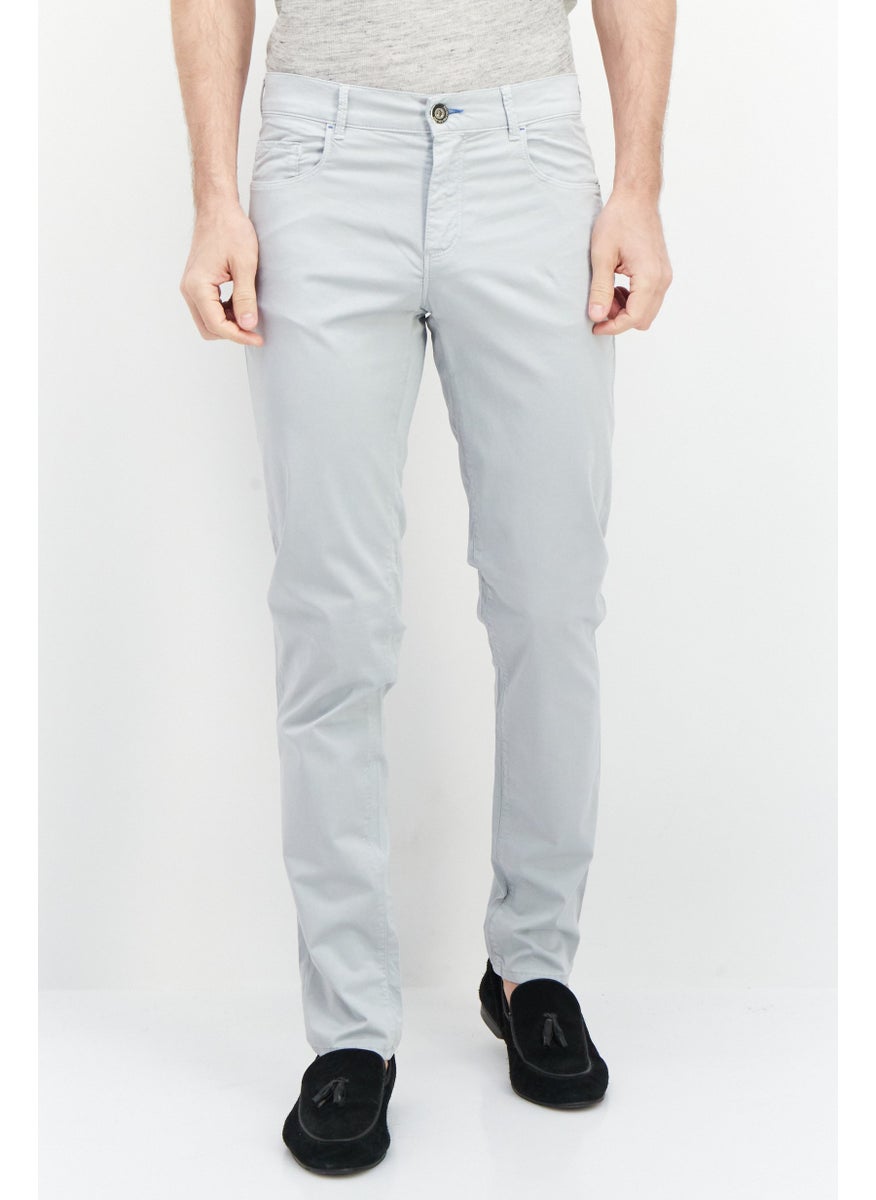 Men Regular Fit Solid Chino Pants, Light Grey