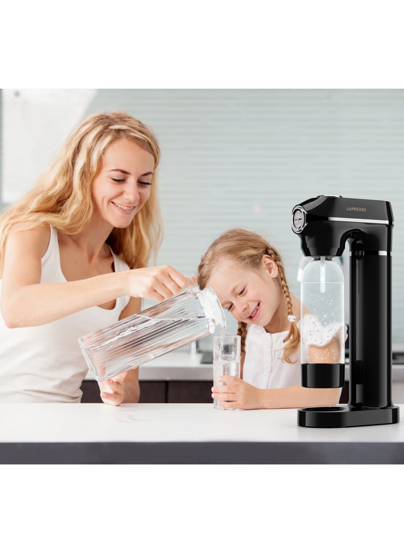 Sparkling Water Maker 1L with Pressure Meter / Efficient Carbonation / Adjustable Fizz Pressure / One-Button Operation - Black