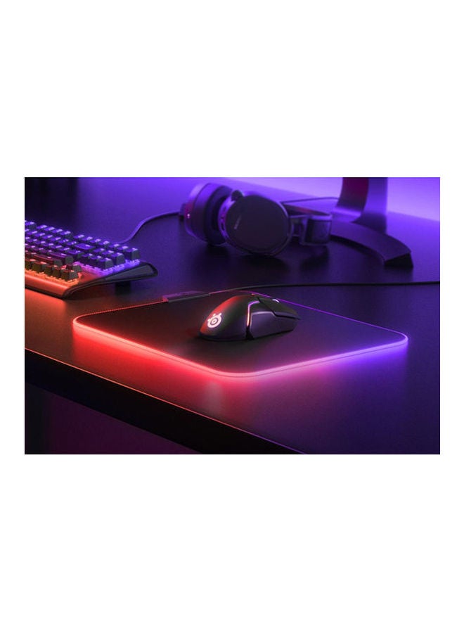 SteelSeries QcK Edge Cloth Gaming Mouse Pad - Never-fray Stitched Edges - Optimized For Gaming Sensors - Size M (320 x 270 x 2mm) - Black