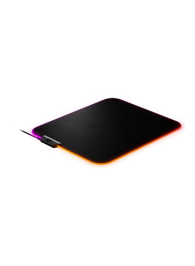 SteelSeries QcK Edge Cloth Gaming Mouse Pad - Never-fray Stitched Edges - Optimized For Gaming Sensors - Size M (320 x 270 x 2mm) - Black