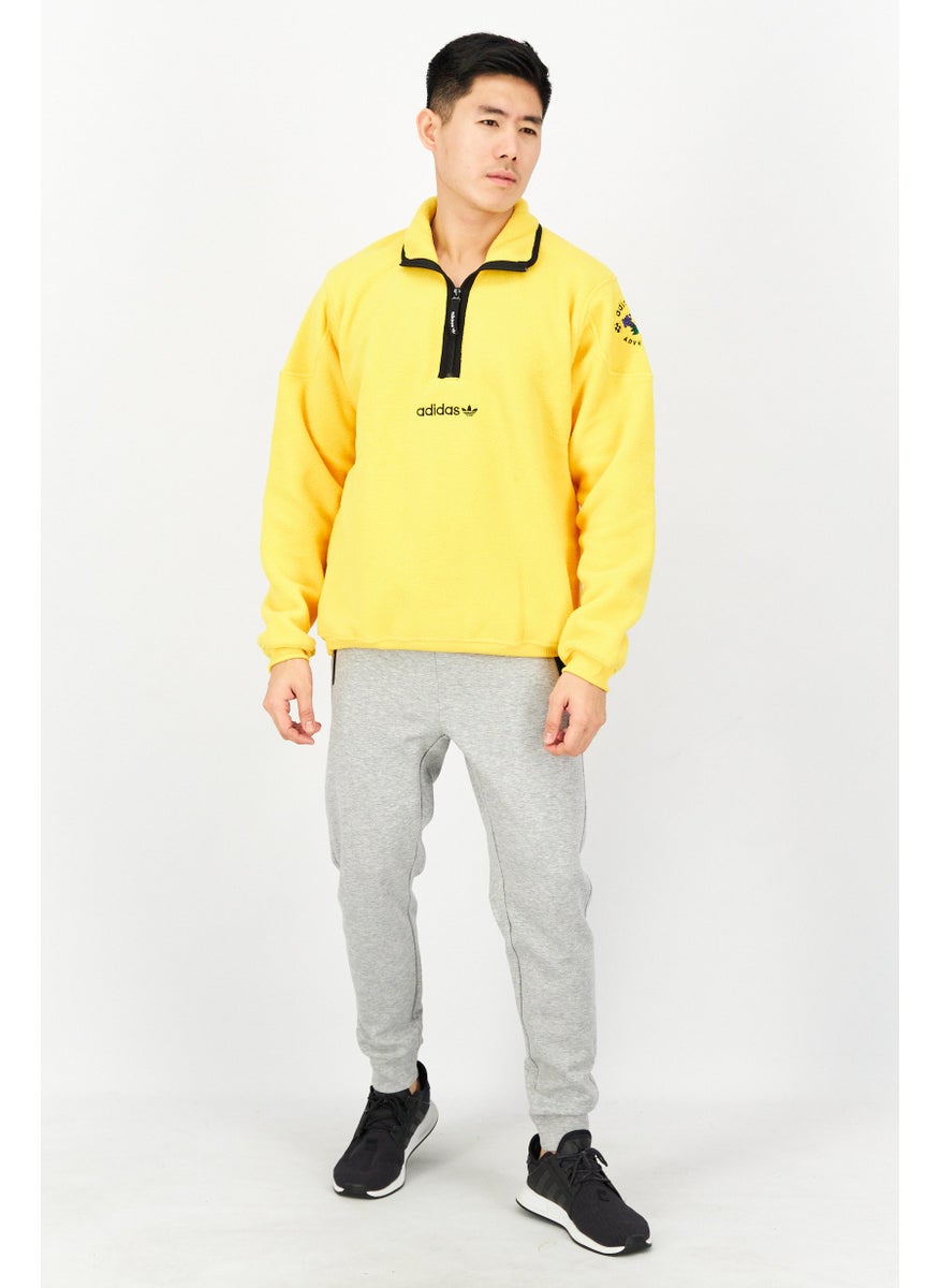 Men Sportswear Fit Fleece Sweatshirt, Black/Yellow