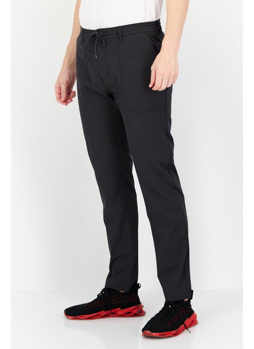 Men Straight Fit Solid Chino Pants, Black