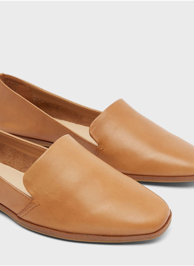 Veadith Leather Ballerinas