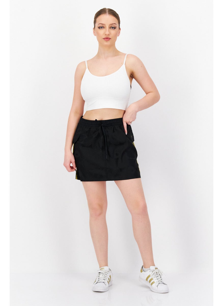 Women Sportwear Fit Training Skirt, Black/Gold