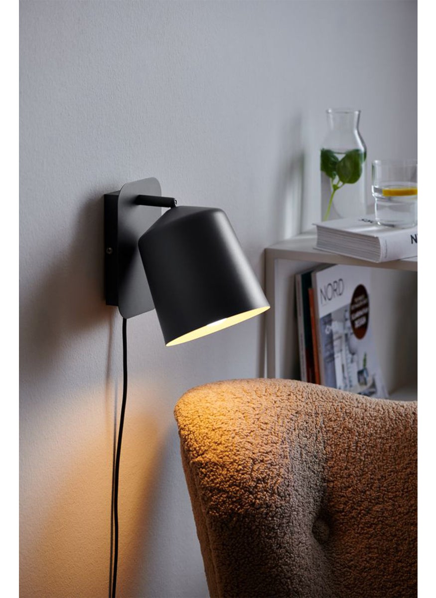 Metal Wall Lamp, Black