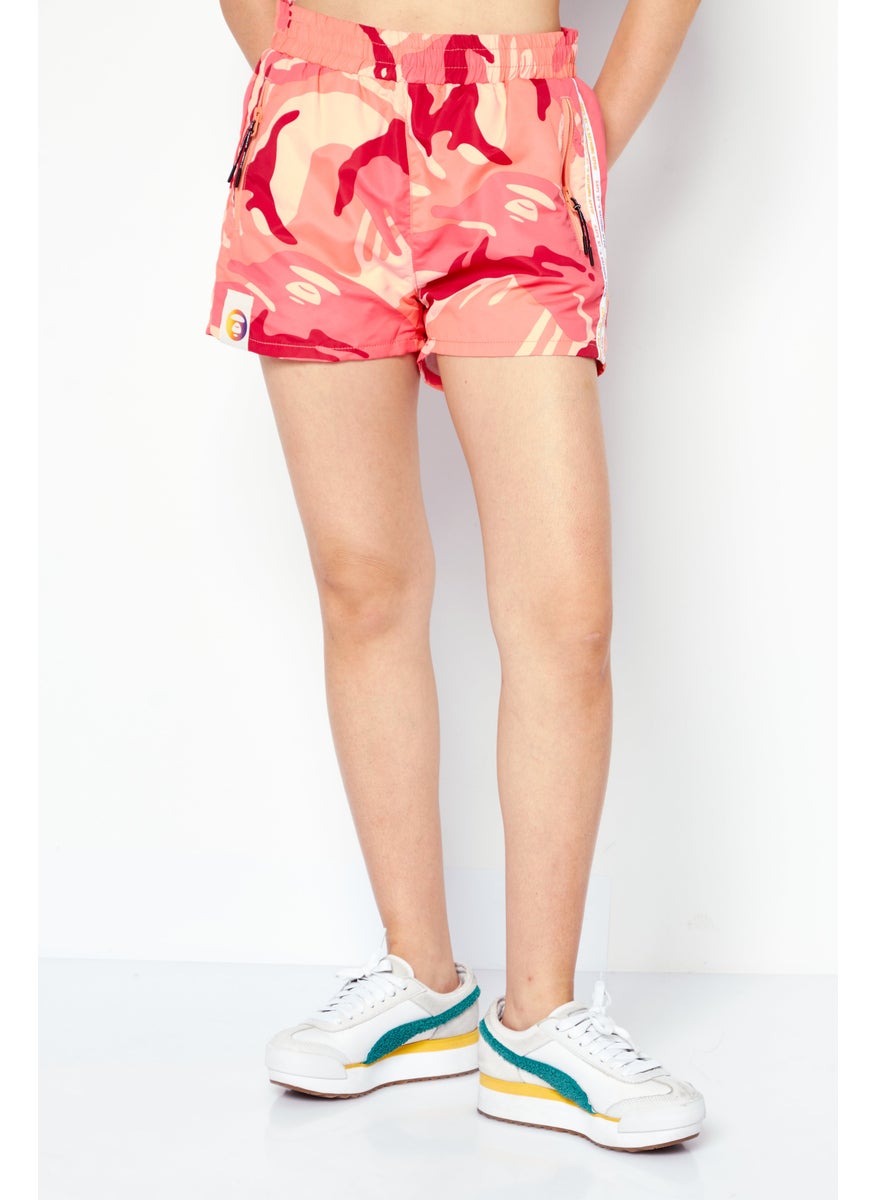 Women Camouflage Basic Short, Pink Combo