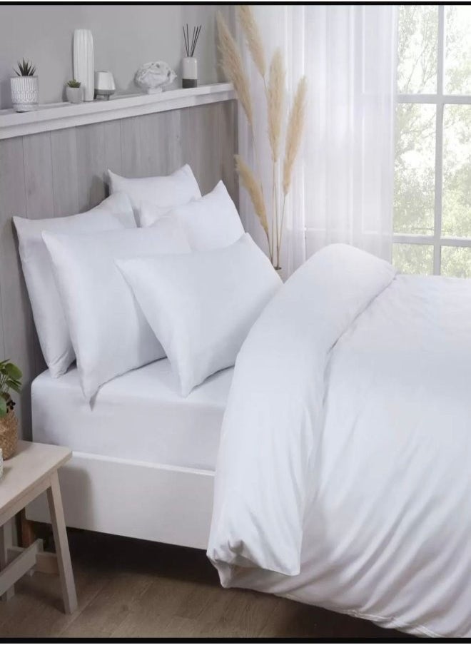 4 Piece Single Bedding Set - Includes 1 Duvet Cover, 1 Fitted Sheet, and 2 Pillowcases - Ultra Soft & Durable - Single Size (White - Plain)