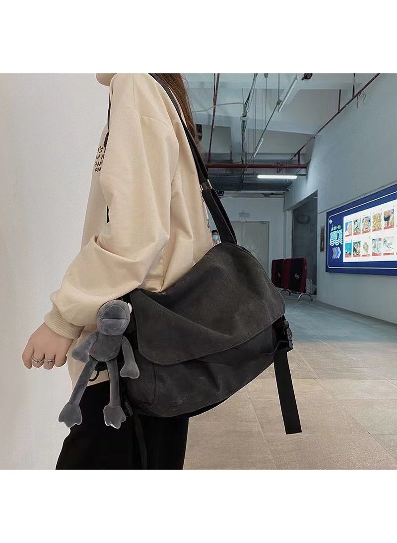 Canvas Messenger Bag Large Capacity Retro Casual Mens Shoulder BagBuckle ribbon black + frog pendant Buckle ribbon black + frog pendant