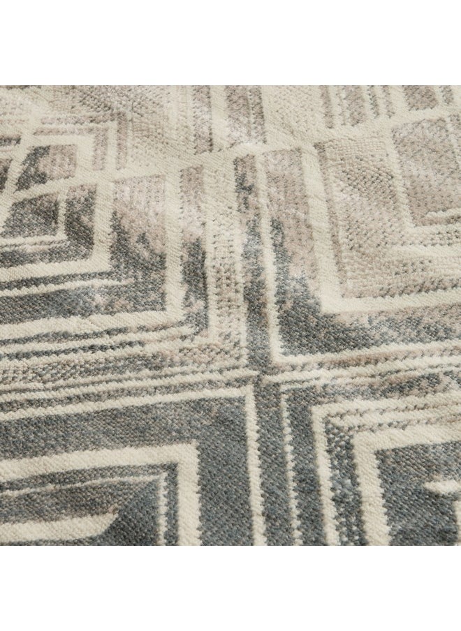Mahreen Bloom Stain Resistant Polypropylene Rug 150 x 200 cm