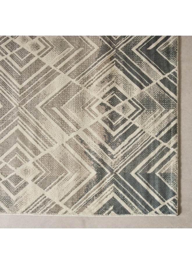 Mahreen Bloom Stain Resistant Polypropylene Rug 150 x 200 cm