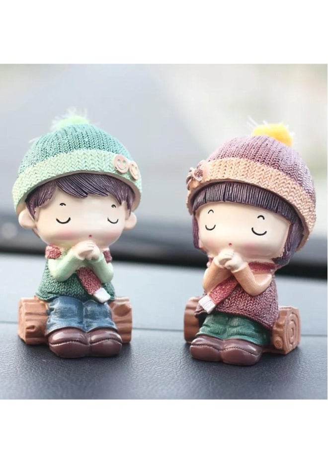 2-Piece Resin Crafts Creative Home Decoration Doll Ornaments Couple Doll Car Accessories Multicolour 7 x 11 x 7cm