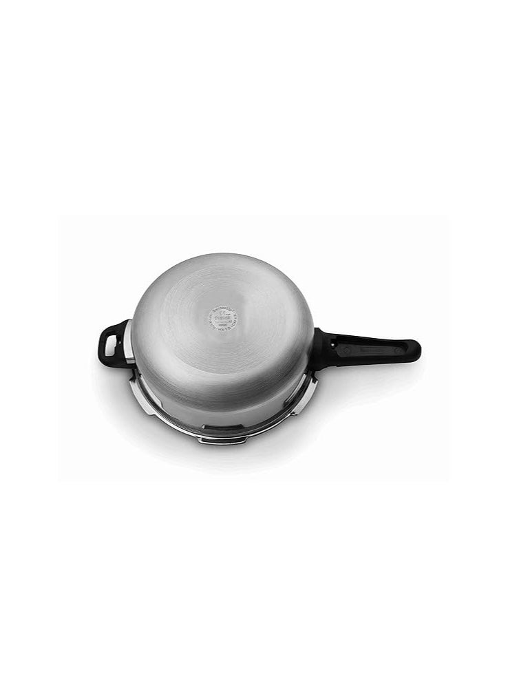 Butterfly Standard Aluminium Outer Lid Pressure Cooker, 5.5 Litre