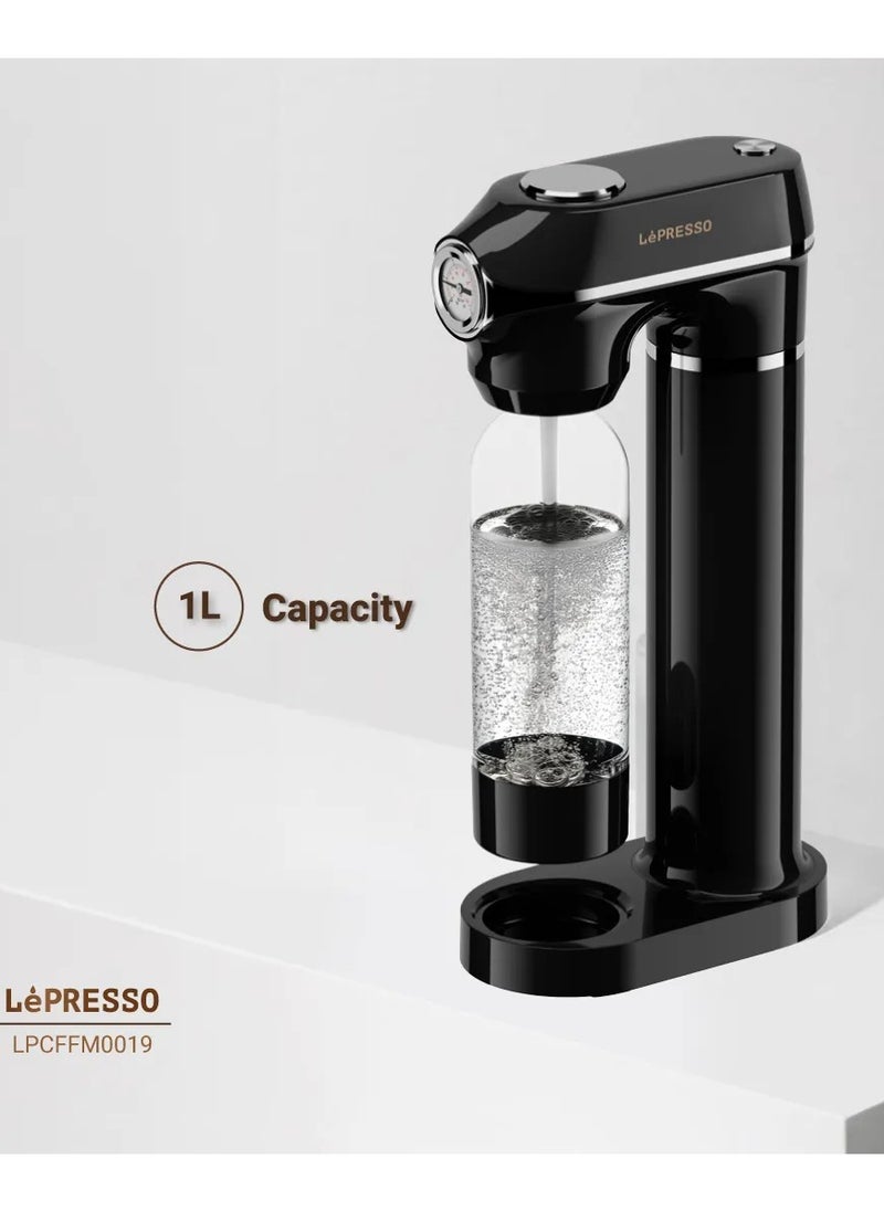 Carbonator Sparkling Water Maker 800mL with Three CO2 Capsule