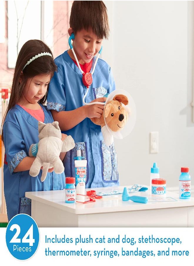 Melissa & Doug Examine and Treat Pet Vet Play Set (24 pcs) - Kids Veterinary Play Set, Veterinarian Kit For Kids, STEAM Toy, Pretend Play Doctor Set For Kids Ages 3+