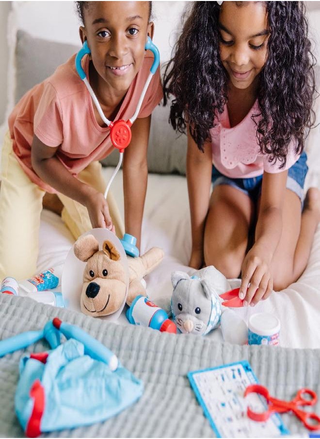 Melissa & Doug Examine and Treat Pet Vet Play Set (24 pcs) - Kids Veterinary Play Set, Veterinarian Kit For Kids, STEAM Toy, Pretend Play Doctor Set For Kids Ages 3+