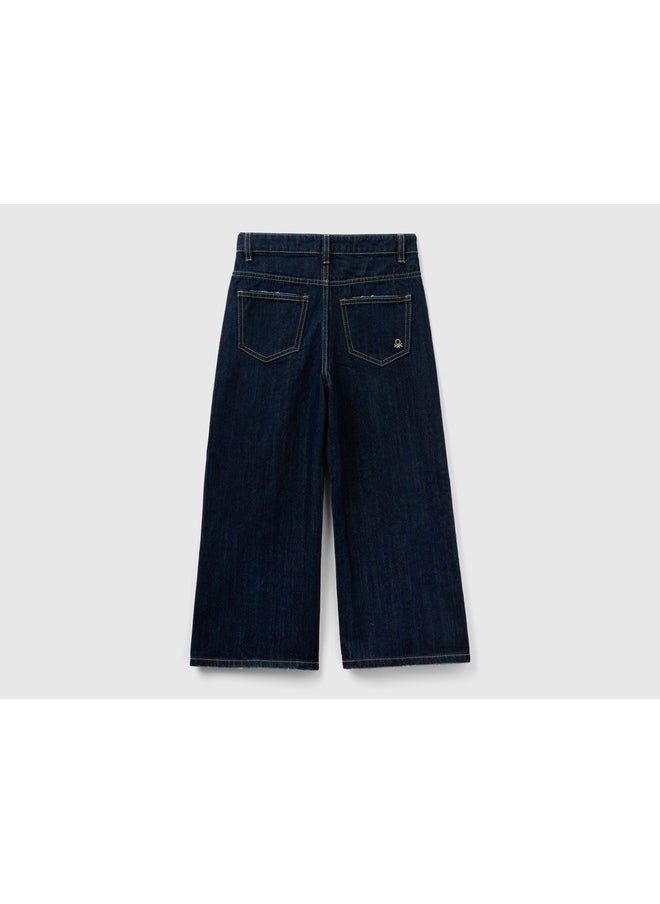 Wide Fit High-Waisted Jeans