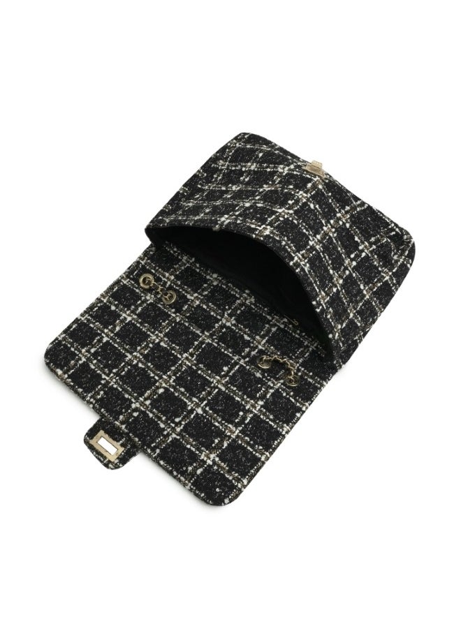 Classic Tweed Shoulder Bag with Chain