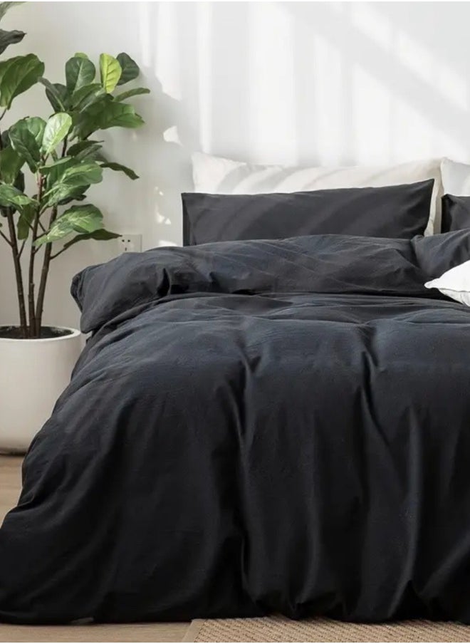 Single Size 4-Piece Premium Quality Bedding Set in Solid Black, No Filler Included.