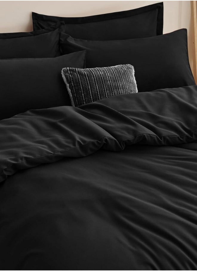 Single Size 4-Piece Premium Quality Bedding Set in Solid Black, No Filler Included.