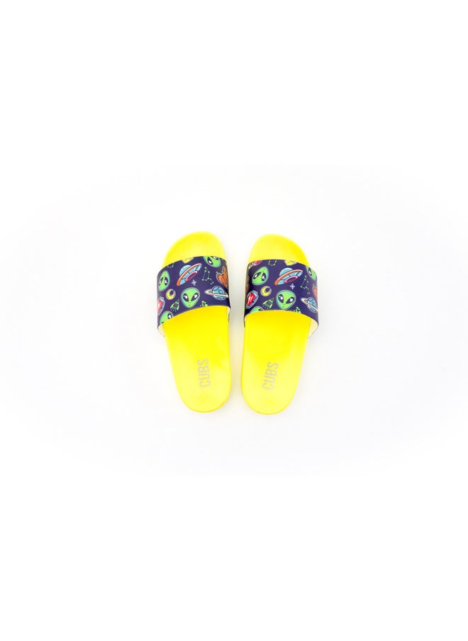 Aliens Print Everyday Wear Eco-Friendly Pvc Slides For Kids Lightweight Easy To Wash And Anti-Slip Soles