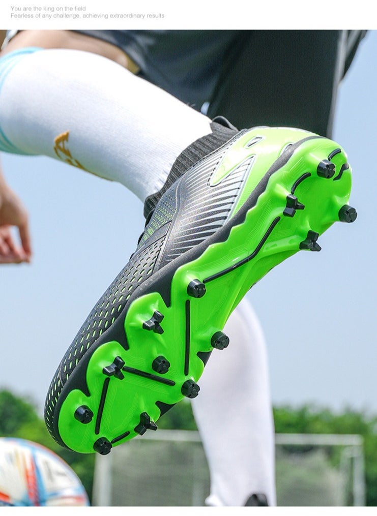 New High-top Sports Football Shoes, Soccer Shoes, Special Training Shoes for Men and Women