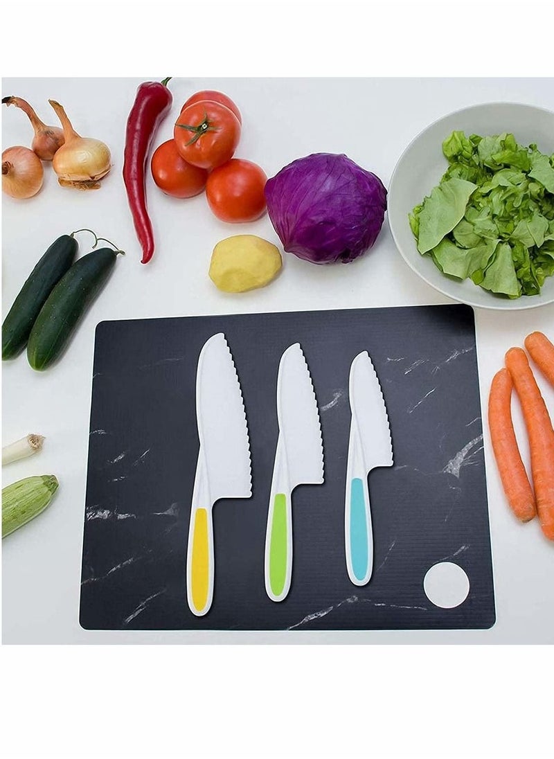 3-Piece Kids Plastic Fruit Knife Kids Cooking Tools - Firm Grip, Serrated Edges Can Cut Fruits, Salads, Cakes, Lettuce