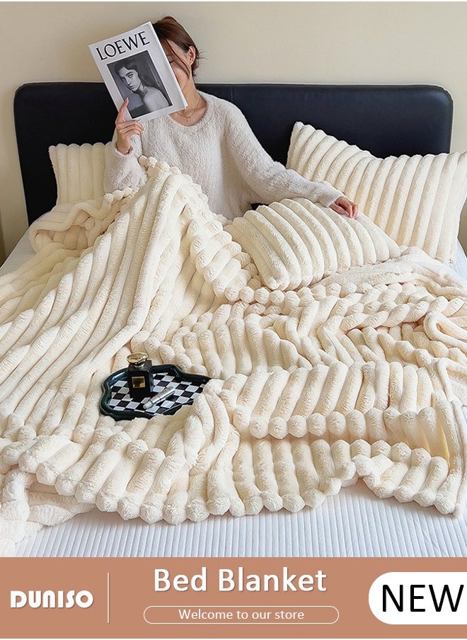 Plush Bed Blanket, Plush Cozy Lightweight Flannel Blankets, Anti-Static Soft Warm Fluffy Throw Blanket Suitable for Sofa Bed Couch Armchair Living Room Home Decoration